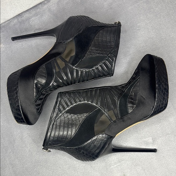 🔥🔥🔥Jimmy Choo Black Heeled Boots 6.5 US 36.5 EU🔥🔥🔥 - Picture 7 of 11